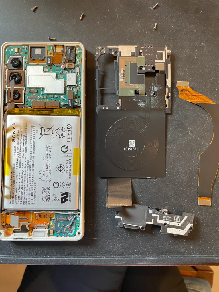 Xperia5IV分解1