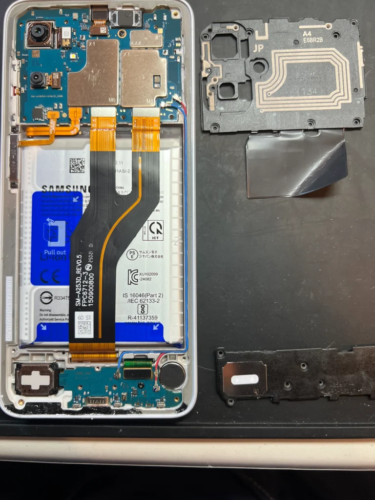 Galaxy A25画面・ケーブル取り外し