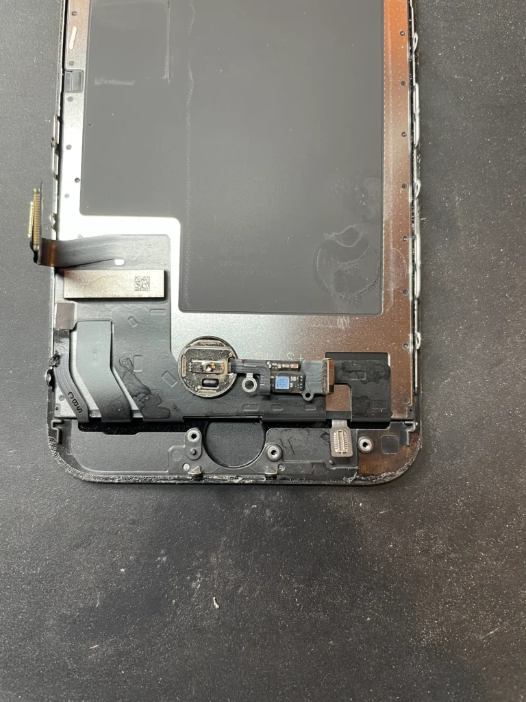 iPhoneSE3ホームボタン取り外し