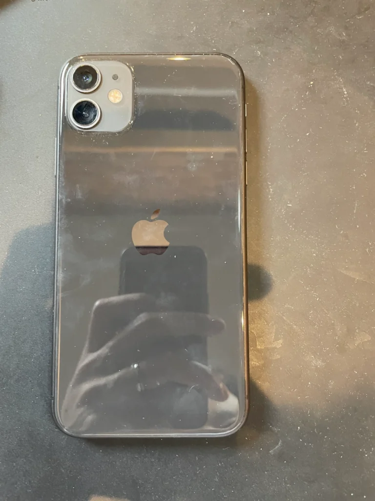 iPhone11リアカメラ交換