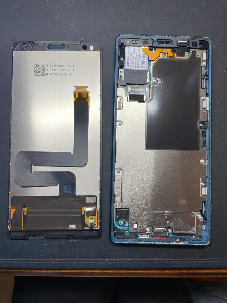 XperiaXZ2画面分解②