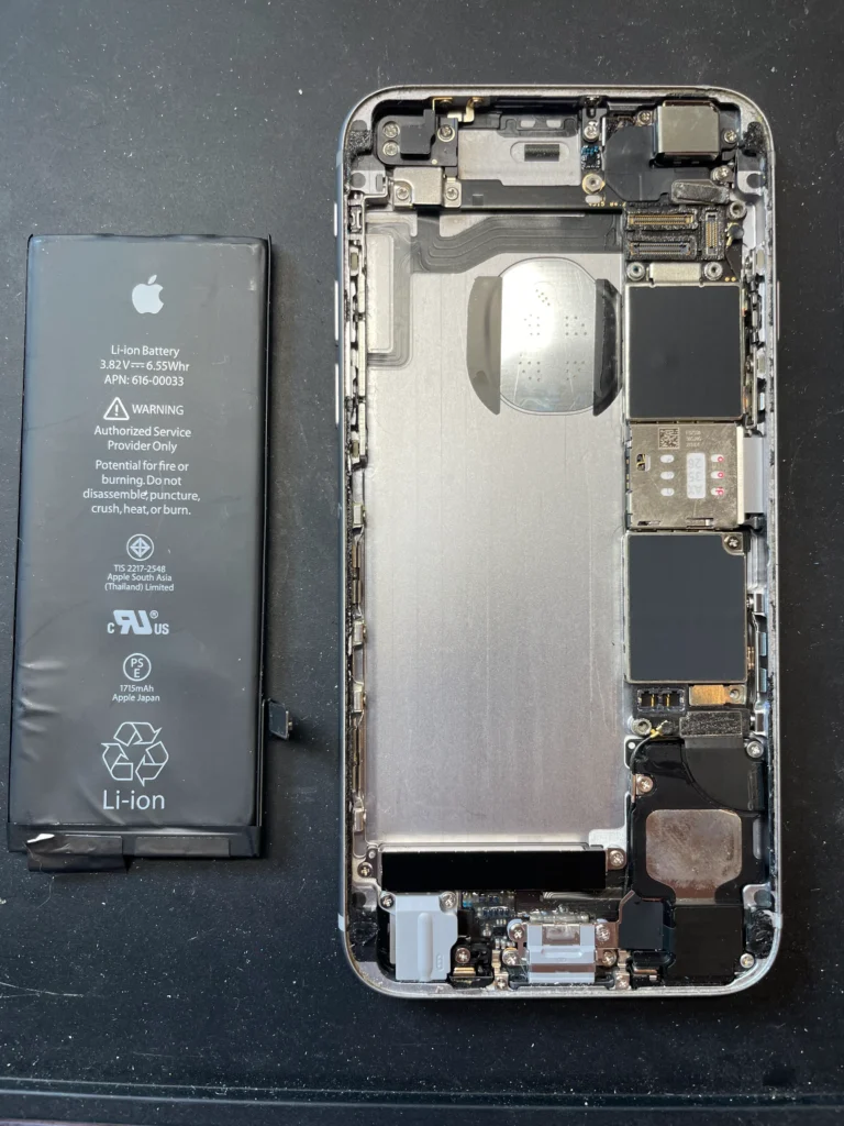 iPhone6sバッテリー取り外し