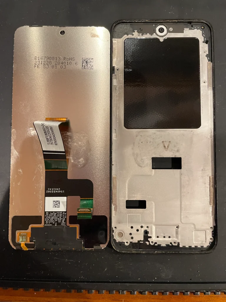 Xiaomi Redmi 12 5Gディスプレイ取り外し