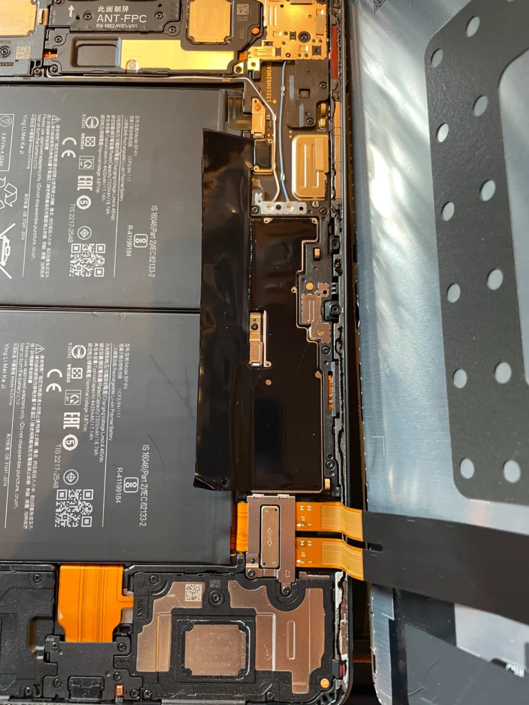 Xiaomi Pad 6バッテリー仮付け・清掃