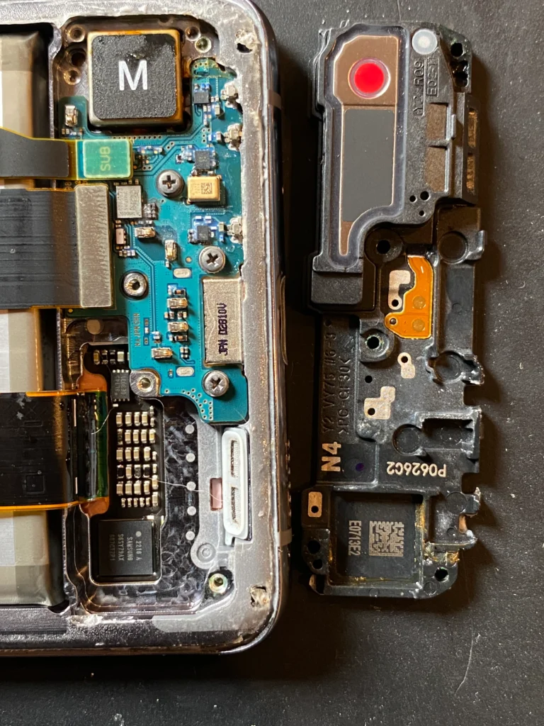 Galaxy S20Plusサブ基板取り外し